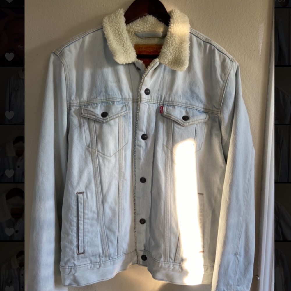 Levi’s Unisex Denim Jacket Light Indigo with fur